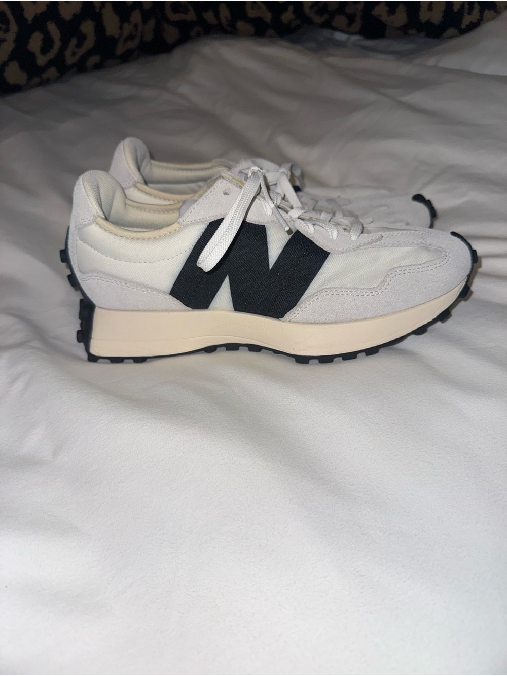 New Balance Women's White and Black 327 Sneaker. Size 8. Lightly used